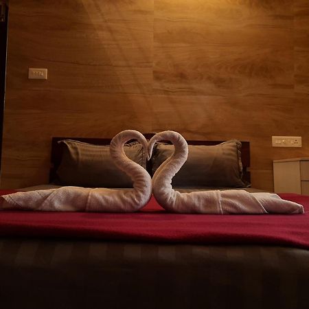 Green Palace Resort Vagamon Buitenkant foto