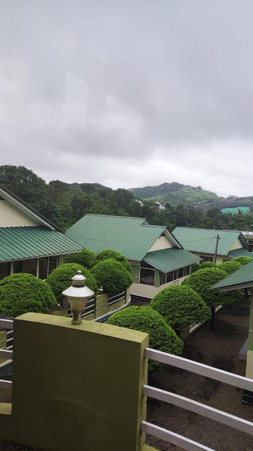 Green Palace Resort Vagamon Buitenkant foto